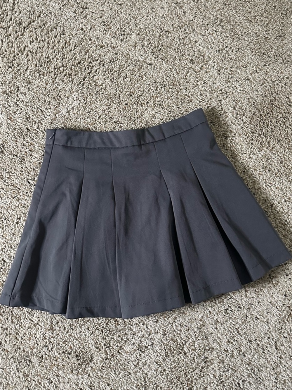Women’s Pleated Skirt in Charcoal Gray